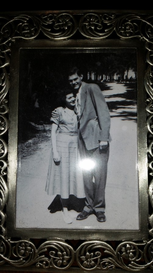 Two Dates, Two&nbsp;Dolls